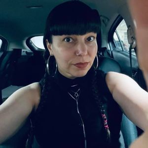 Meet your Posher, Laura-lynn